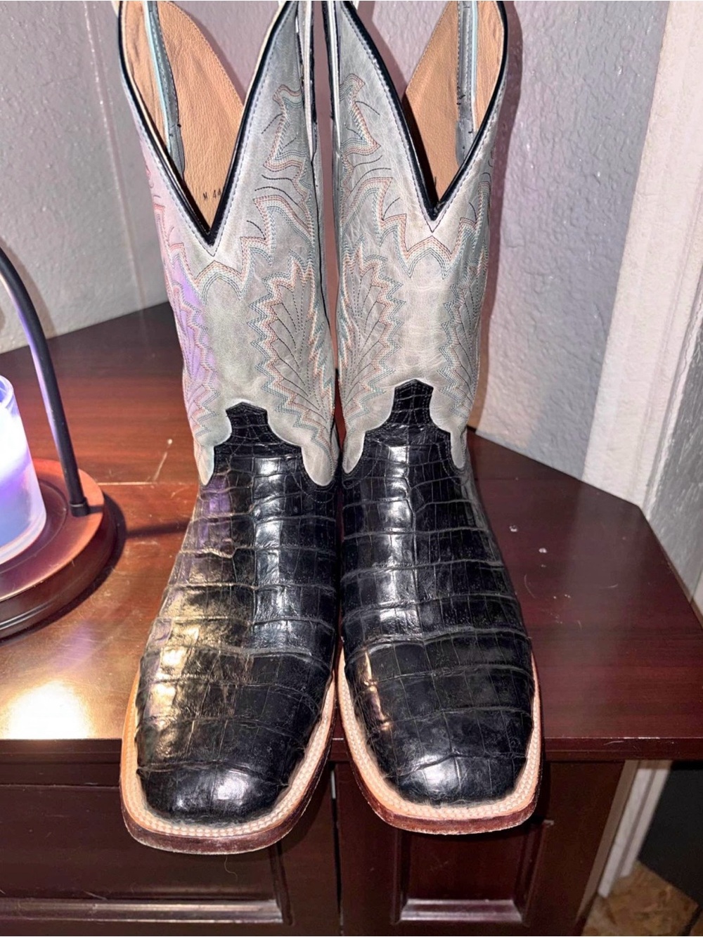Men's Black Croc-Embossed Leather Cowboy Boots - Lucchese
